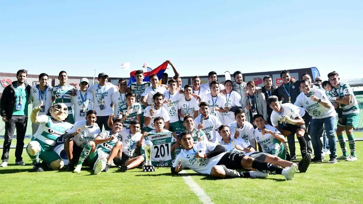 21 Santos es campeón del Torneo Sub 20